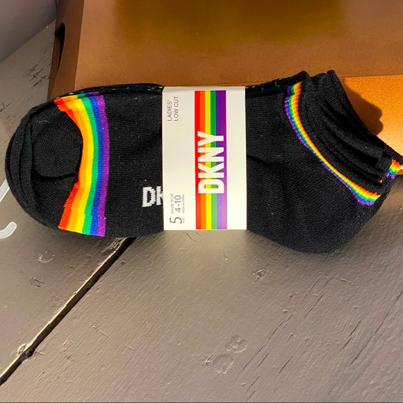 Dkny Shoes - DKNY LOW CUT RAINBOW SOCKS